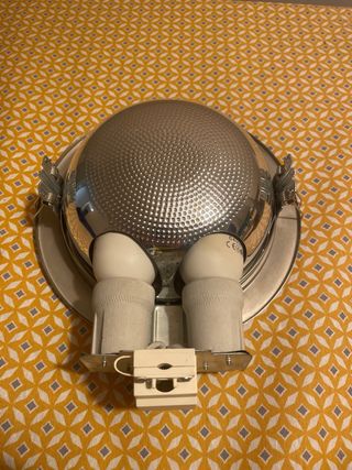 2 Focos halógenos cocina