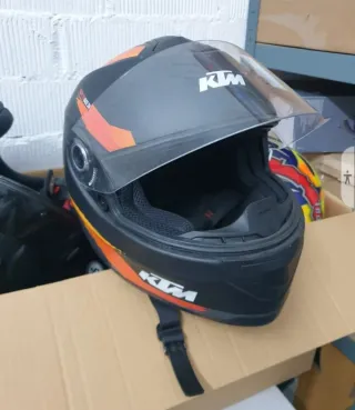 Casco KTM Negro y Naranja, Oficial.