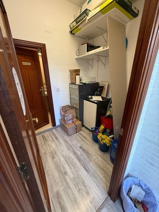 Alquiler local junto Neptuno