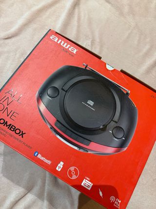 Aiwa Boombox CD/MP3/USB/Cinta/Bluetooth Rojo