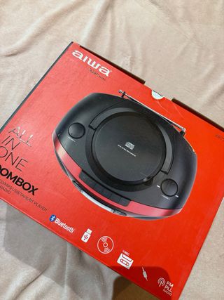 Aiwa Boombox CD/MP3/USB/Cinta/Bluetooth Rojo
