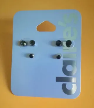 Lote 15 pares pendientes J&E y Claire's