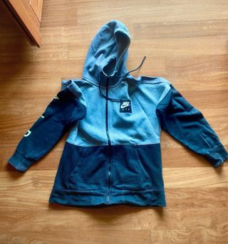 Felpa Nike con zip e con cappuccio, grigia e nera