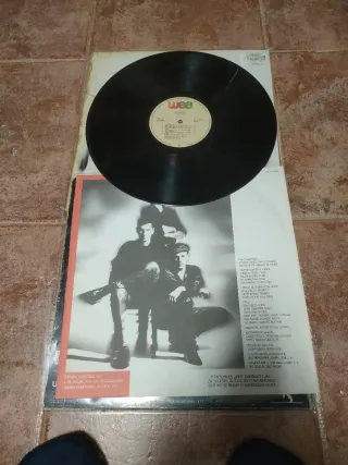 La Unión - 2 LPs vivir al este del eden.  Tentacio