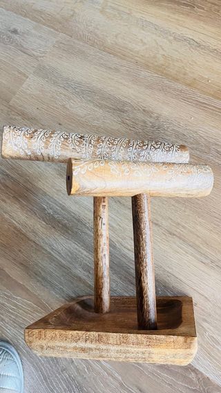 Joyero de madera para collares y pulseras