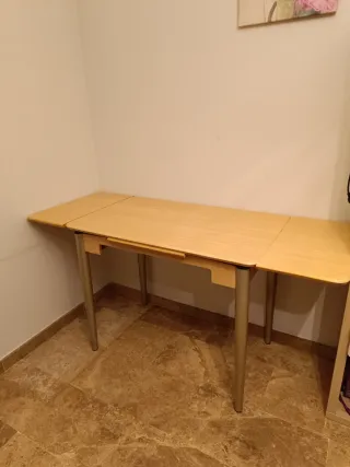 Mesa de cocina extensible madera y metal