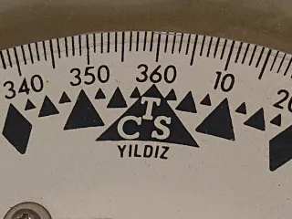 Brújula de barco antigua