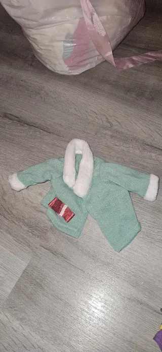 Ropa de bebé juguete