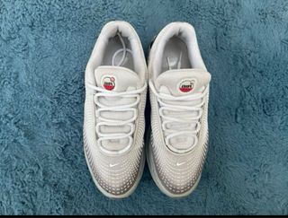 Zapatillas Nike Air Max DN grises y rojas