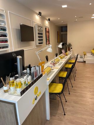 Centro de manicura y estética d-uñas