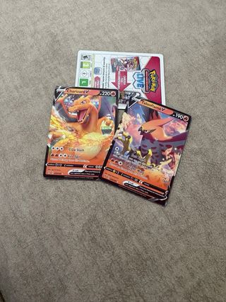 Cartas Pokémon (unas 850) + extras