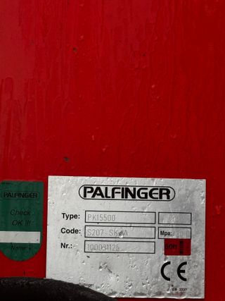 Renault Kerax 260 Basculante + Palfinger 15500