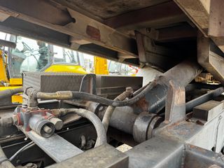 Renault Kerax 260 Basculante + Palfinger 15500