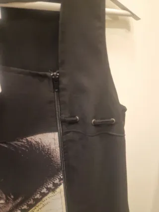 Blusa con estampado de ojo y boca