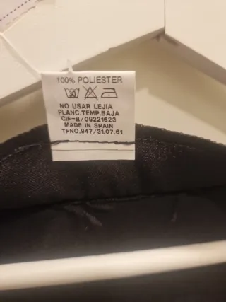 Blusa con estampado de ojo y boca