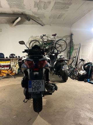 Moto Citycom 300cc. En buen estado.