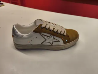 Sneakers donna design stella