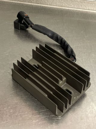 Regulador Voltaje Suzuki V-Strom 650