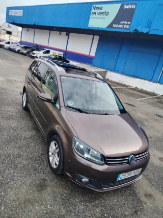 Volkswagen Touran 2011