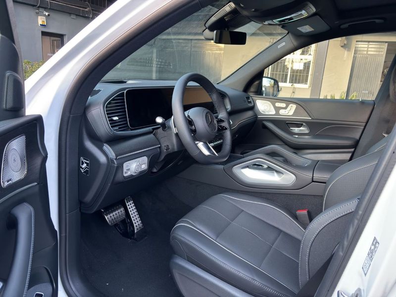 Mercedes-Benz GLS 2026, foto 7