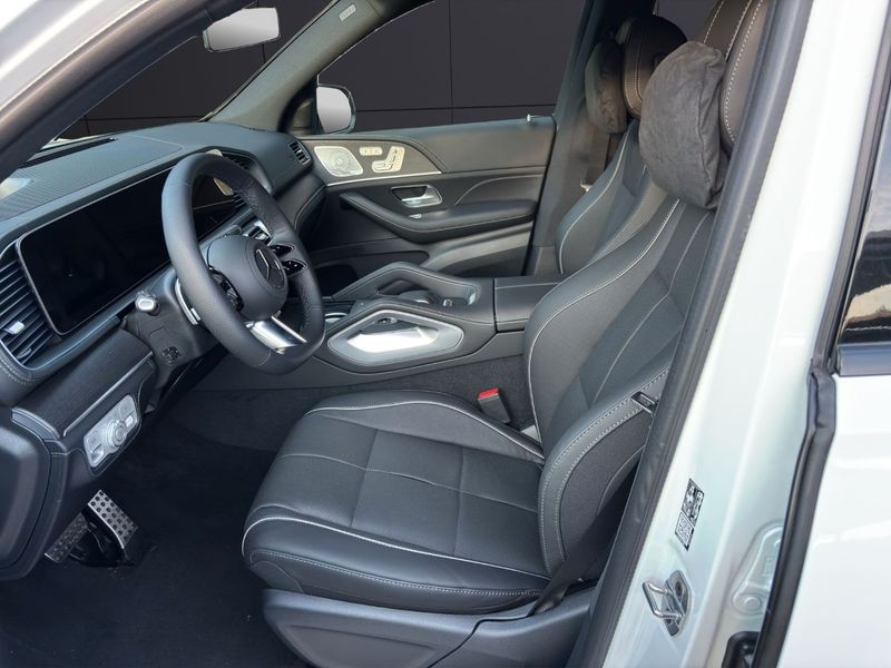 Mercedes-Benz GLS 2026, foto 8