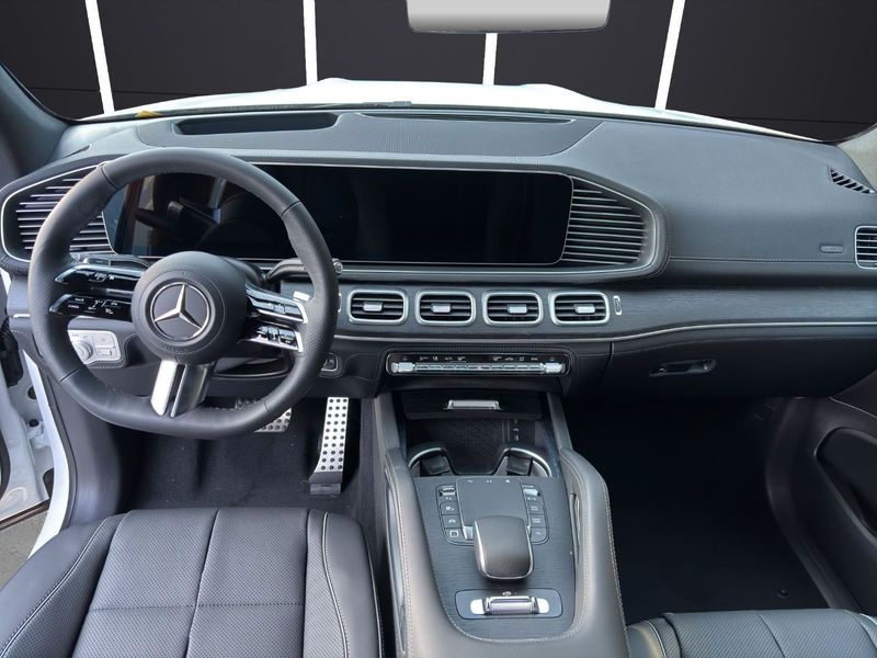 Mercedes-Benz GLS 2026, foto 11
