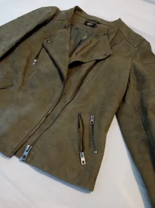 Chaqueta Only verde militar