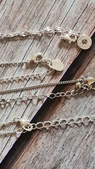 Lotto 4 collane con ciondoli