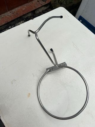 Soporte para cubitera de metal