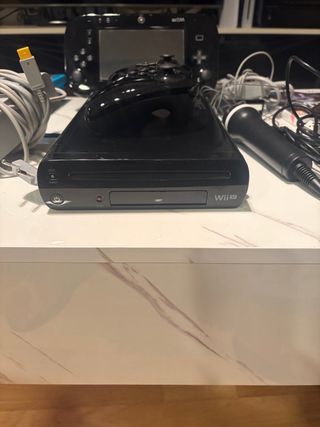Nintendo Wii U Nera con Accessori