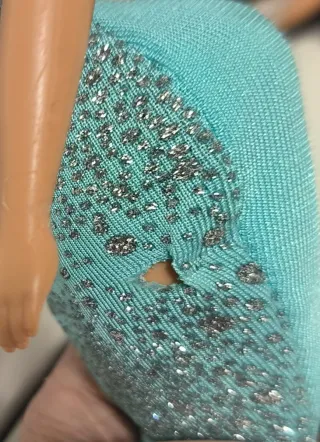 Barbie Bambola con Abito Blu Scintillante