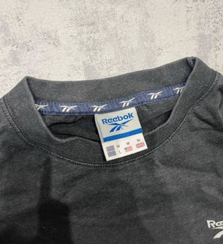 Camiseta Reebok Negra Manga Larga