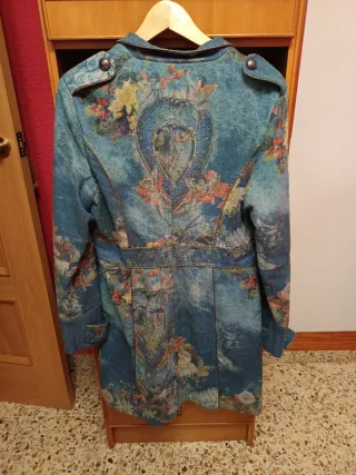 Abrigo Boutique Francés Estampado Floral