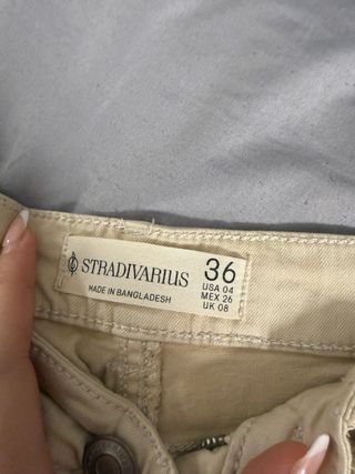 Pantalones Stradivarius Beige D78