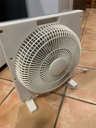 Ventilador Tarrington House Blanco y Gris