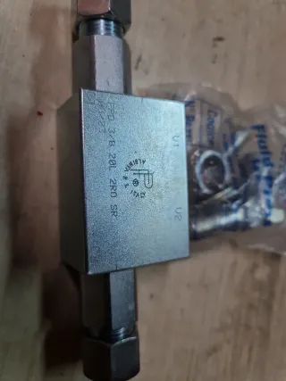 Válvula Antirretorno Pilotada 3/8''