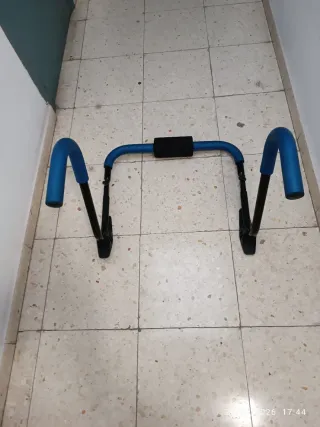 Aparato para abdominales azul