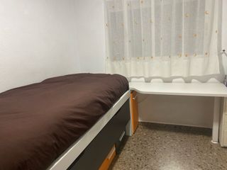 Habitación juvenil con cama nido