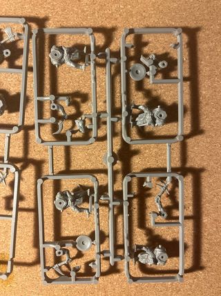 Figuras Hombres Lagarto (Warhammer)