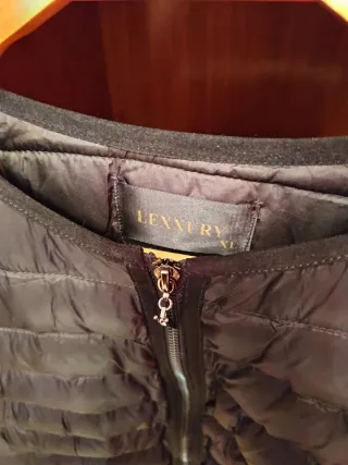 Chaqueta acolchada mujer negra