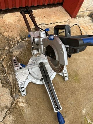 Sierra Ingletadora Telescópica ENERGER 1500W