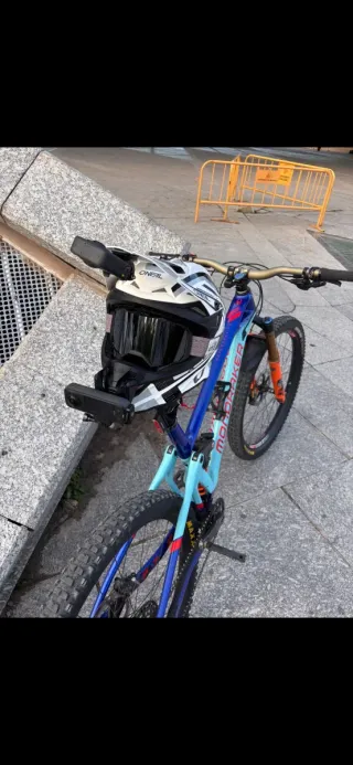 Bicicleta Mondraker superfoxy rr