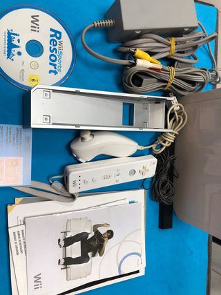 Consola Nintendo Wii Completa + Wii Sports Resort