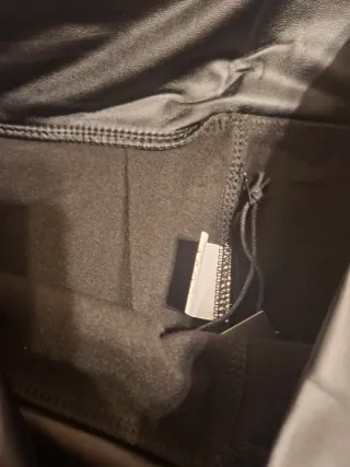 Leggings neri effetto pelle