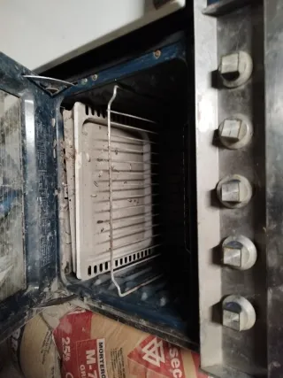 Cocina de gas blanca