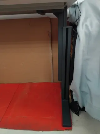 Mesa de oficina/ordenador