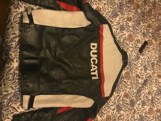 Chaqueta Piel Moto Ducati Corse Negra Roja Blanca