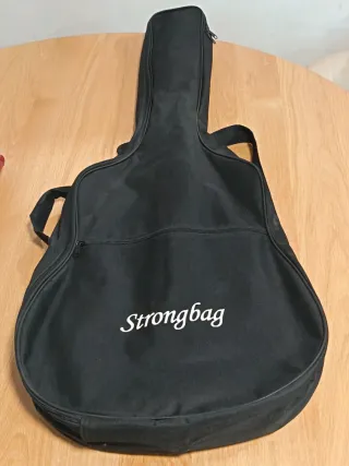 Guitarra Eléctrica Negra - Buen Estado