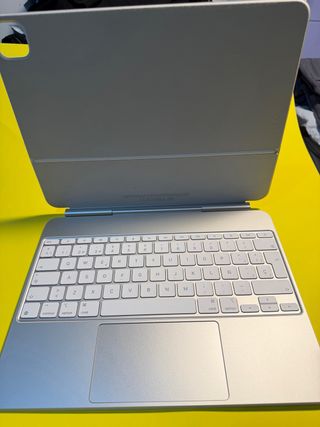 Magic Keyboard para iPad Pro 13”