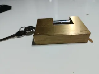 Candado IFAM con 2 llaves